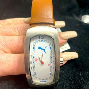 New with tags tan and white puma watch